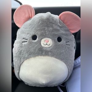 Squishmallow Fuzzamallow Misty